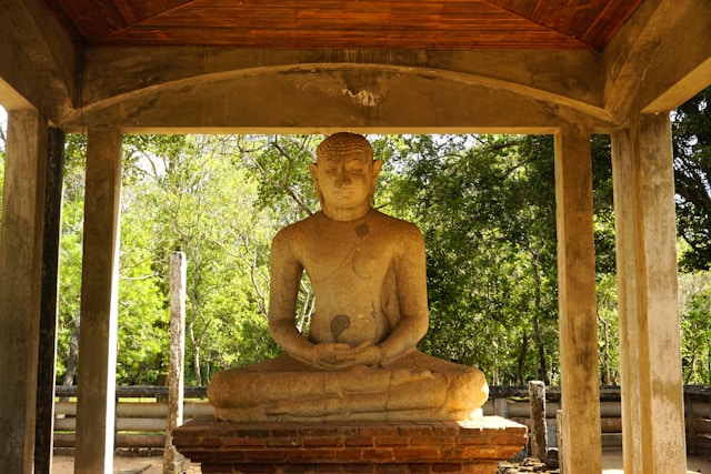 Anuradhapura Heritage - Explore ancient kingdoms with Aash Travels