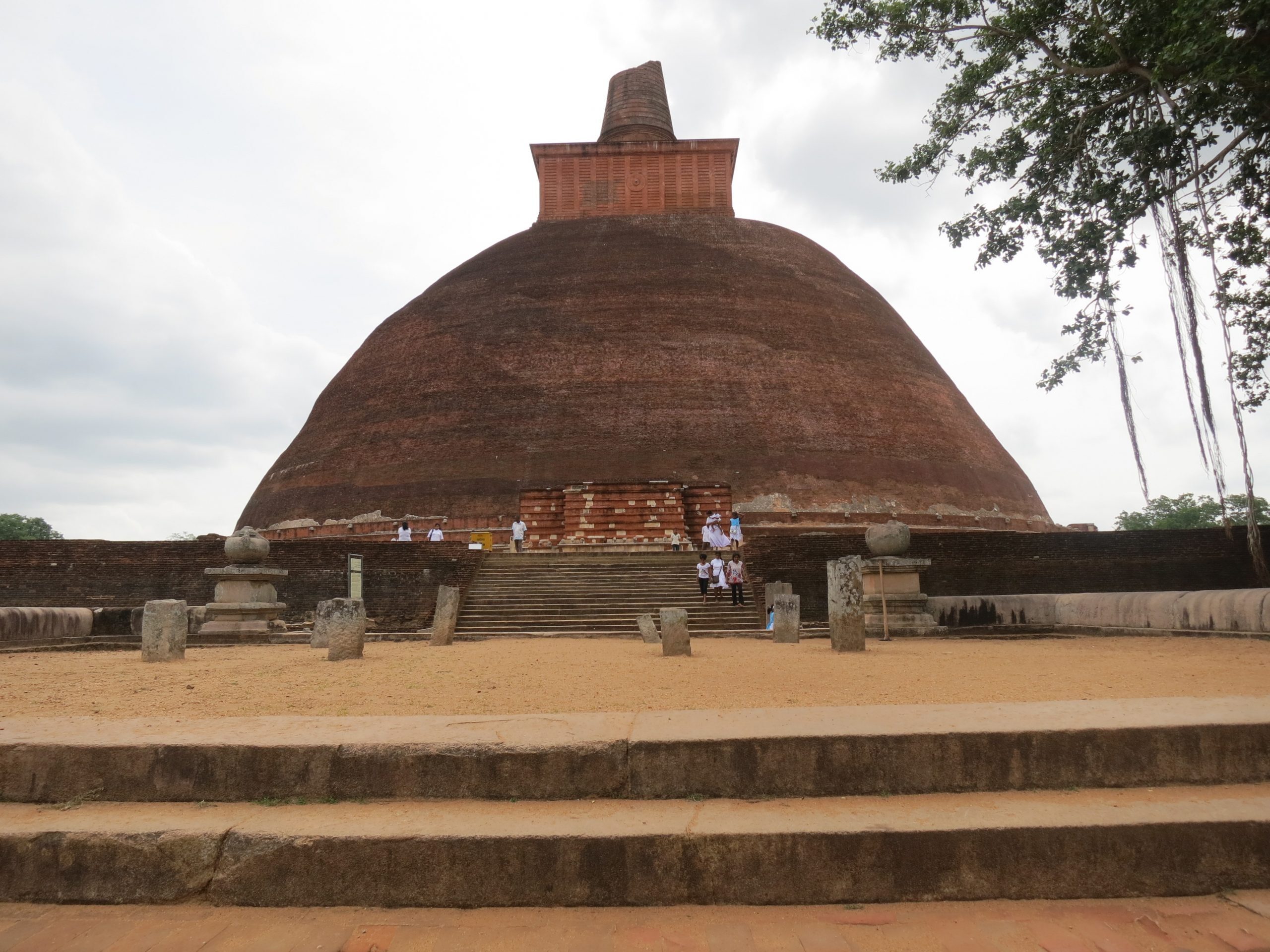 Abhayagiriya Stupa in Anuradhapura – Ancient Buddhist Monastery Ruins